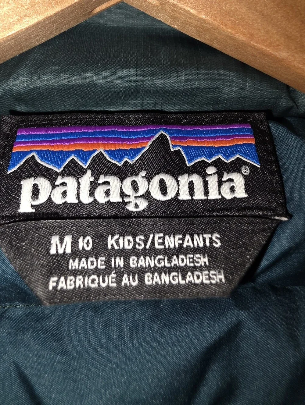 Patagonia Forest Green Down Puffer kids jacket size 10 - Picture 8 of 12